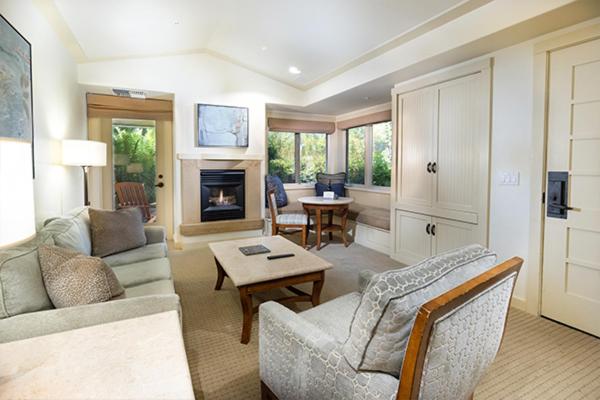 Suite interior